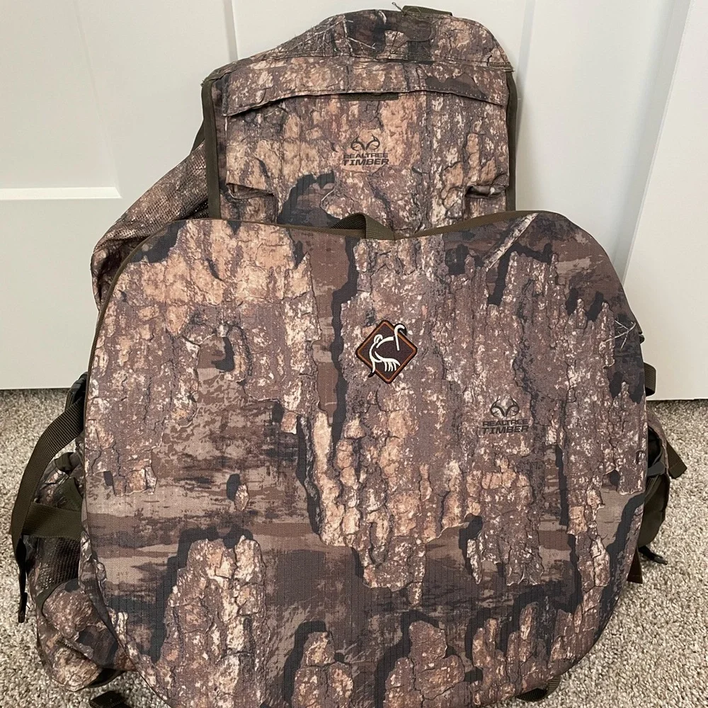 Ol' Tom Time & Motion™ Easy-Rider Turkey Vest in Realtree Timber® Camo - Picture 2 of 4